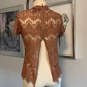 Inny Open Back Mauve Top